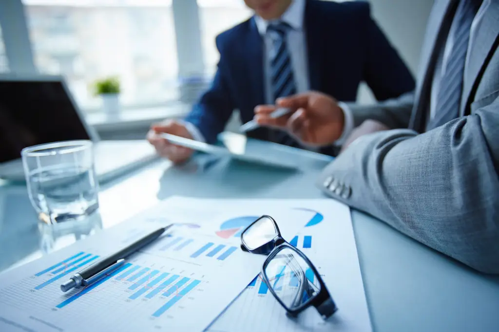 labor consultant and a labor lawyer
