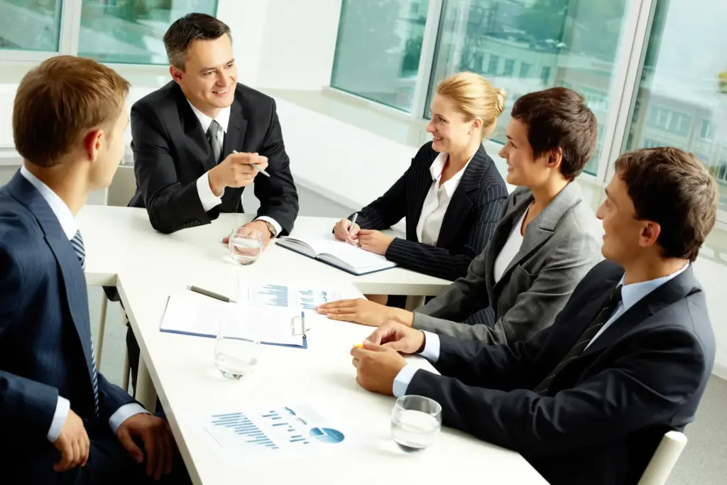 managers having an employee relations consultation